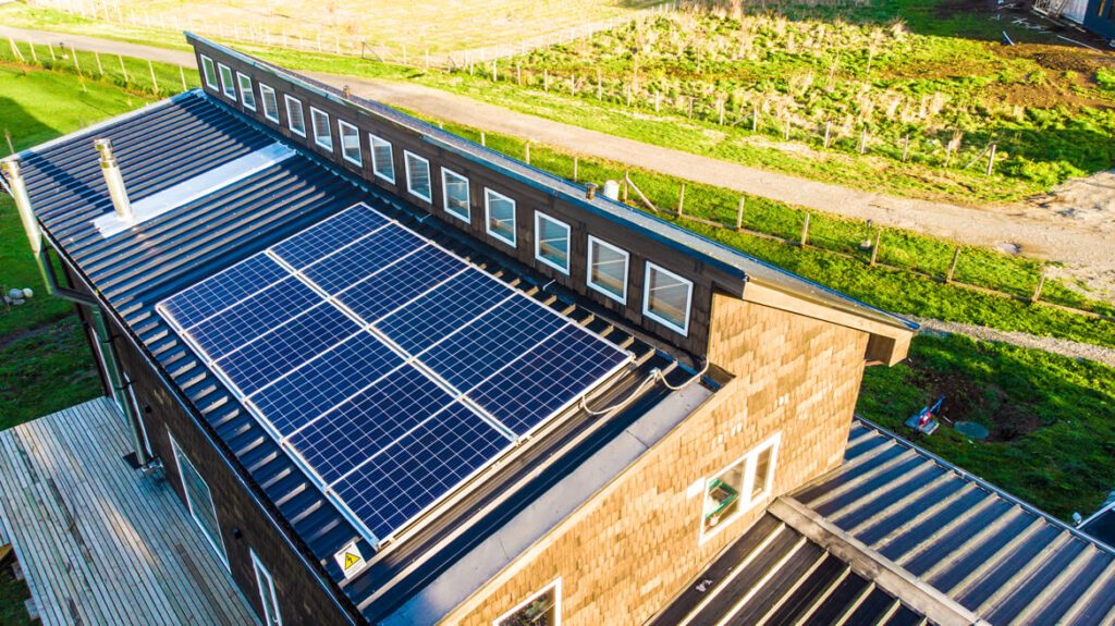 Sistema fotovoltaico para generación de electricidad equipamiento sustentable