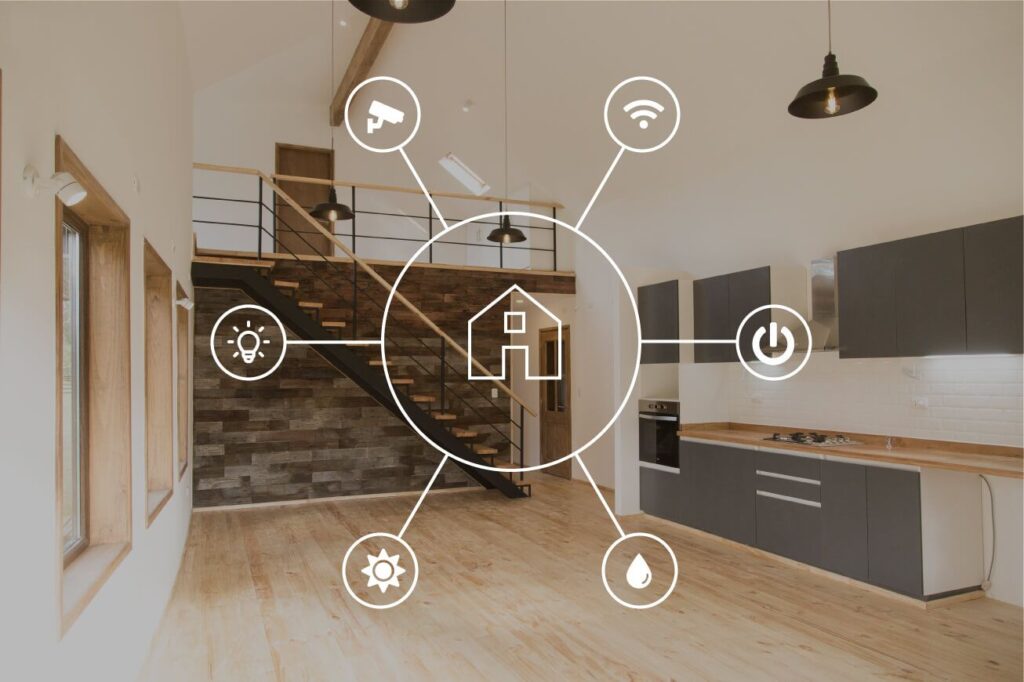 Sistema de domótica para apertura de portón, cámaras y sensores, ideal para viviendas rurales seguras y modernas en el sur de Chile